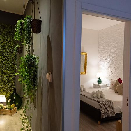 Apartamento Il Giardino Di Sybar Lecce Exterior foto