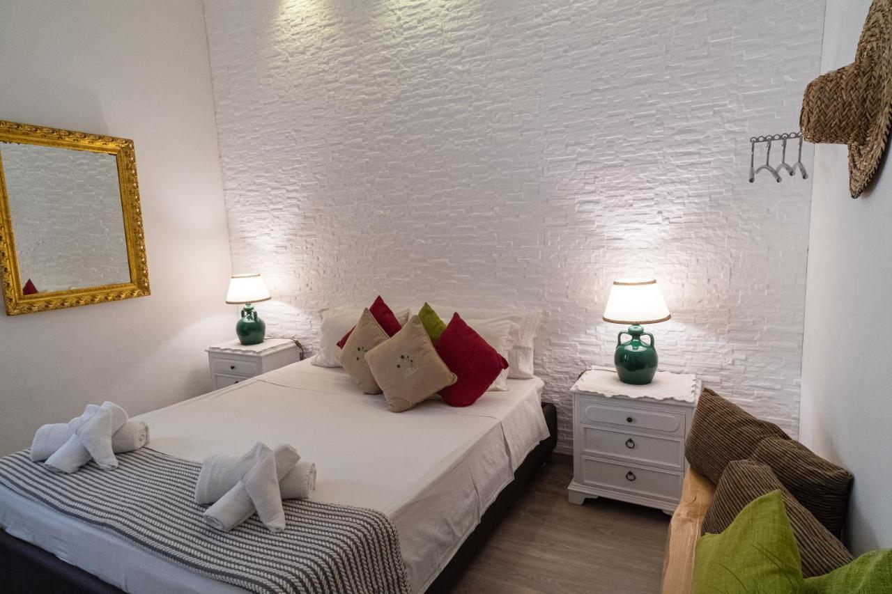 Apartamento Il Giardino Di Sybar Lecce Exterior foto