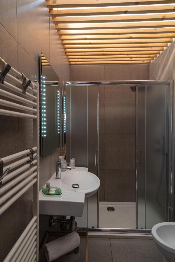 Apartamento Il Giardino Di Sybar Lecce Exterior foto